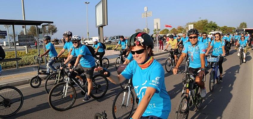 izmir-egitime-pedalliyor-sporun-gucu-cocuklara-umut-oluyor.jpg