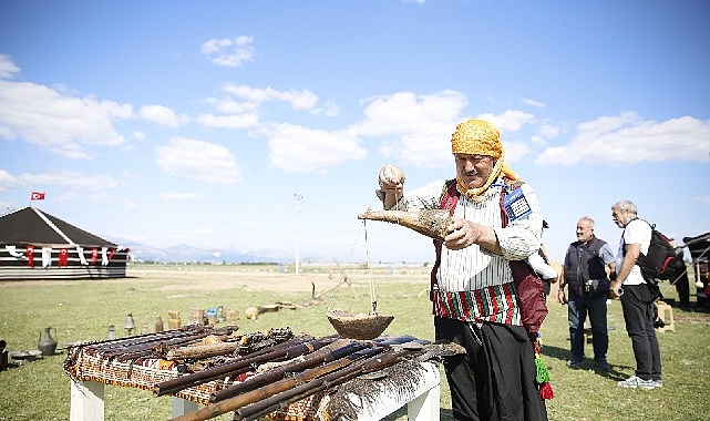 antalya-buyuksehir-belediyesi-yoruk-turkmen-festivali-basliyor.jpg